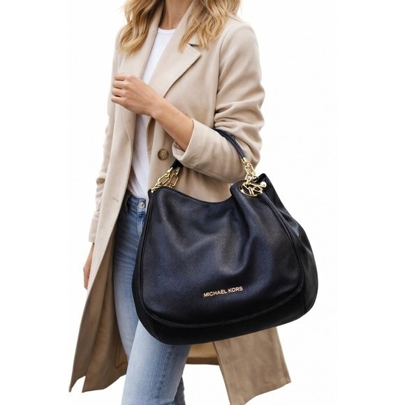 Michael Kors Handbags - Michael Kors Black Pebbled Leather Hobo Bag Gold Hardware Large